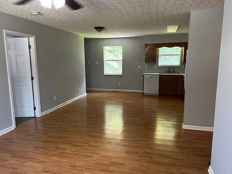 702 Pearson Springs Rd — Photo 2
