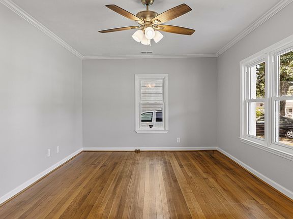 3rd image of 131 Biscayne Blvd