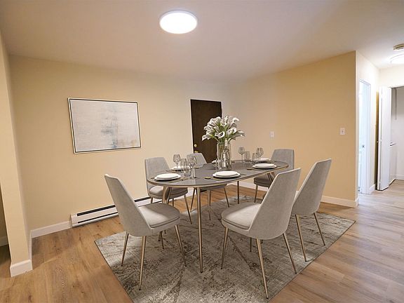 4th image of 1031 Crestview Dr APT 311