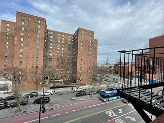 Rented by HOLTON REAL ESTATE INC.