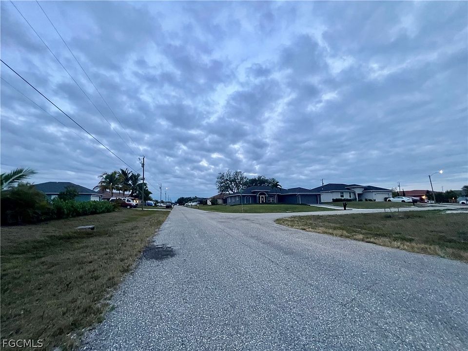 2nd image of 1903 NE 10th Ave