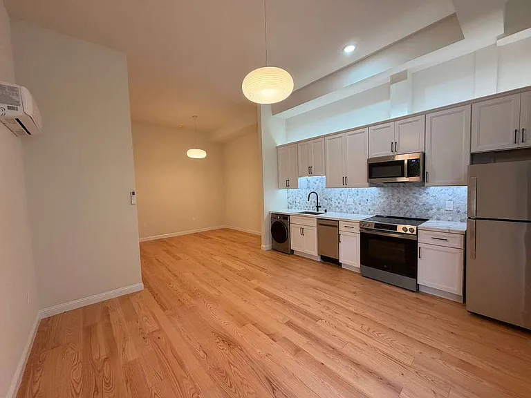 411 Fairmount Avenue — Photo 69