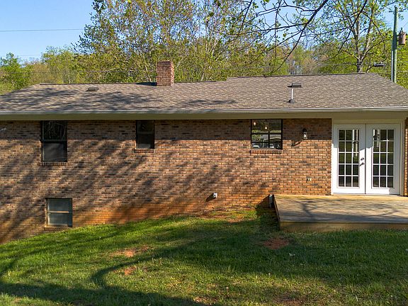 4th image of 1809 Mansfield Gap Rd