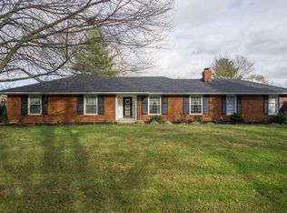3409 Nandina Dr, Barbourmeade, KY 40241