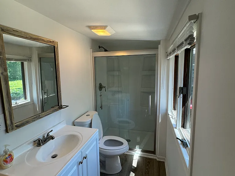 115 N Greenfield Ave — Photo 24