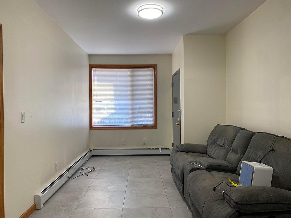 2nd image of 1465 Rowland St Floor 1