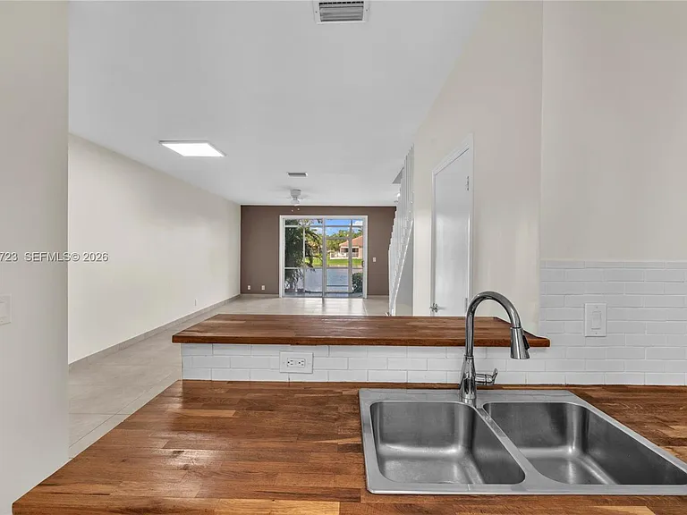 3698 San Simeon Cir — Photo 9