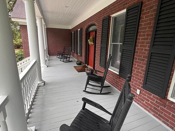 5th image of 107 W Walker Dr