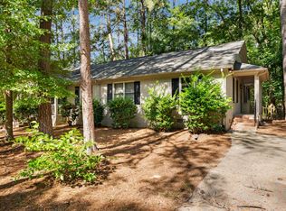 2516 Foxwood Dr #B, Chapel Hill, NC 27514