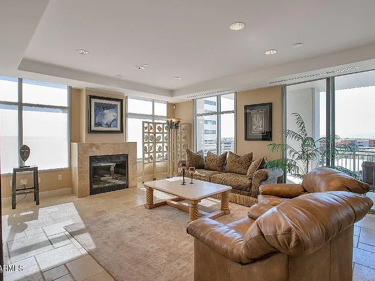 2211 E Camelback Rd #604 — Photo 3