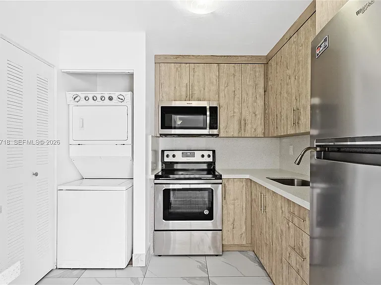 7011 SW 129th Ave #5 — Photo 6