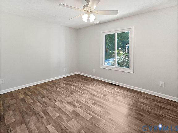 5th image of 8254 Skirmish Ln