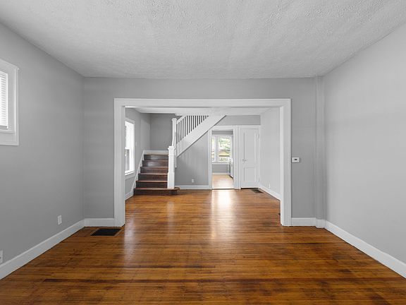 5th image of 4311 N College Ave