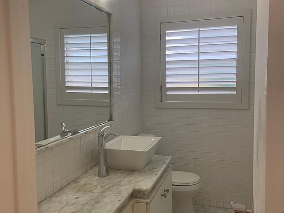 4th image of 4700 Abbott Ave #X