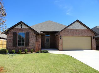 2228 Timber Rdg, Yukon, OK 73099