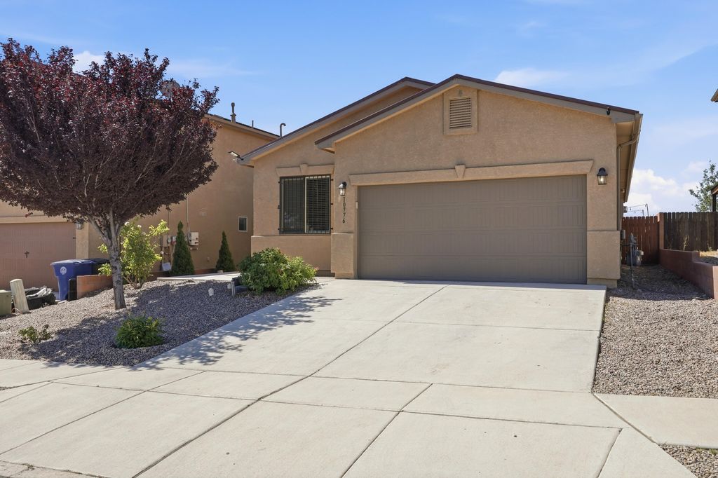 10776 Pipestone Rd SW, Albuquerque, NM - View 2
