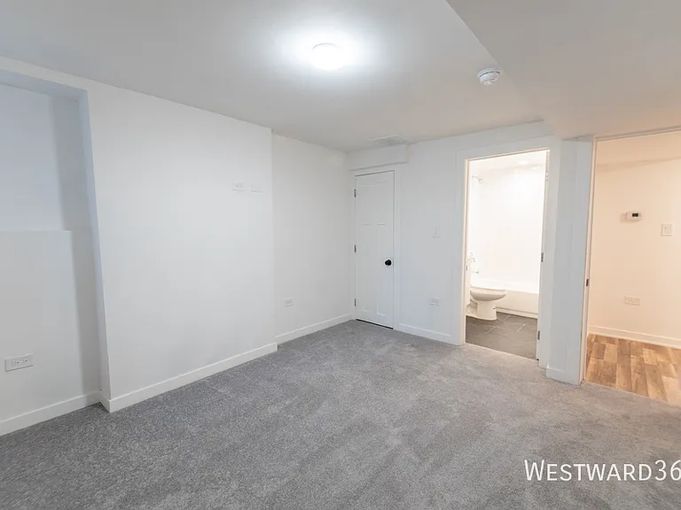 4853 N Kenmore Ave #G — Photo 9