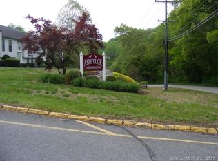 18 Aspetuck Vlg #18, New Milford, CT 06776
