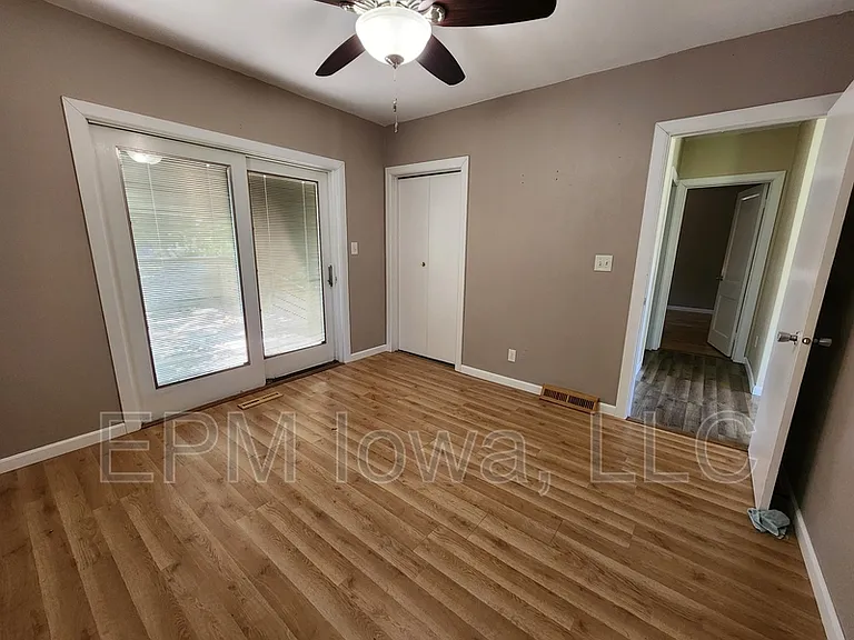 867 Maxwell St — Photo 12
