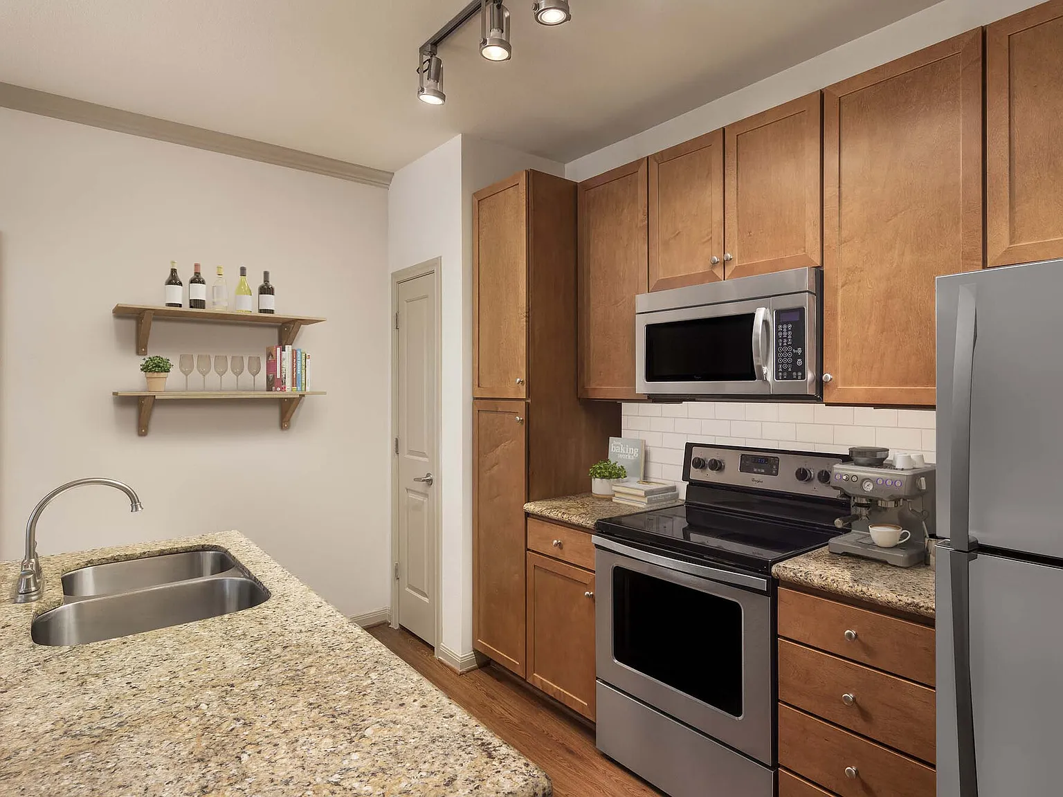 Camden Amber Oaks — Photo 1