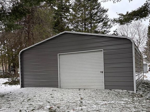3rd image of 4350 N Shrew Rd
