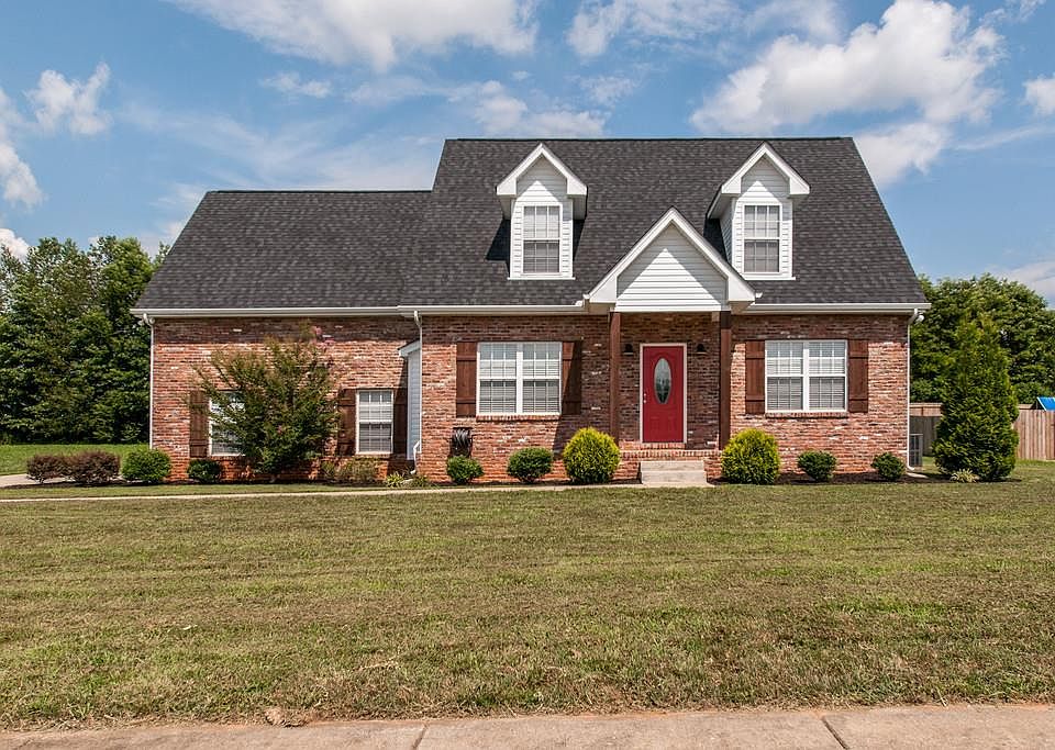1st image of 1224 Leaf Ln