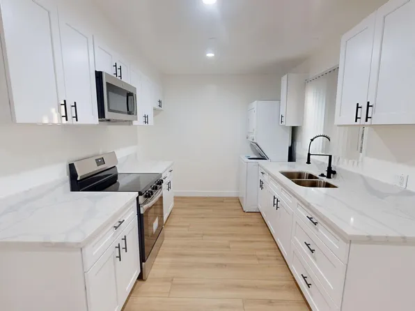 Free Rent Beautiful & Spacious Unit For Rent