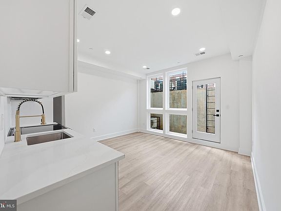 5th image of 2105 M St NE APT 4