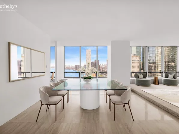 870 United Nations Plaza image 6 of 27