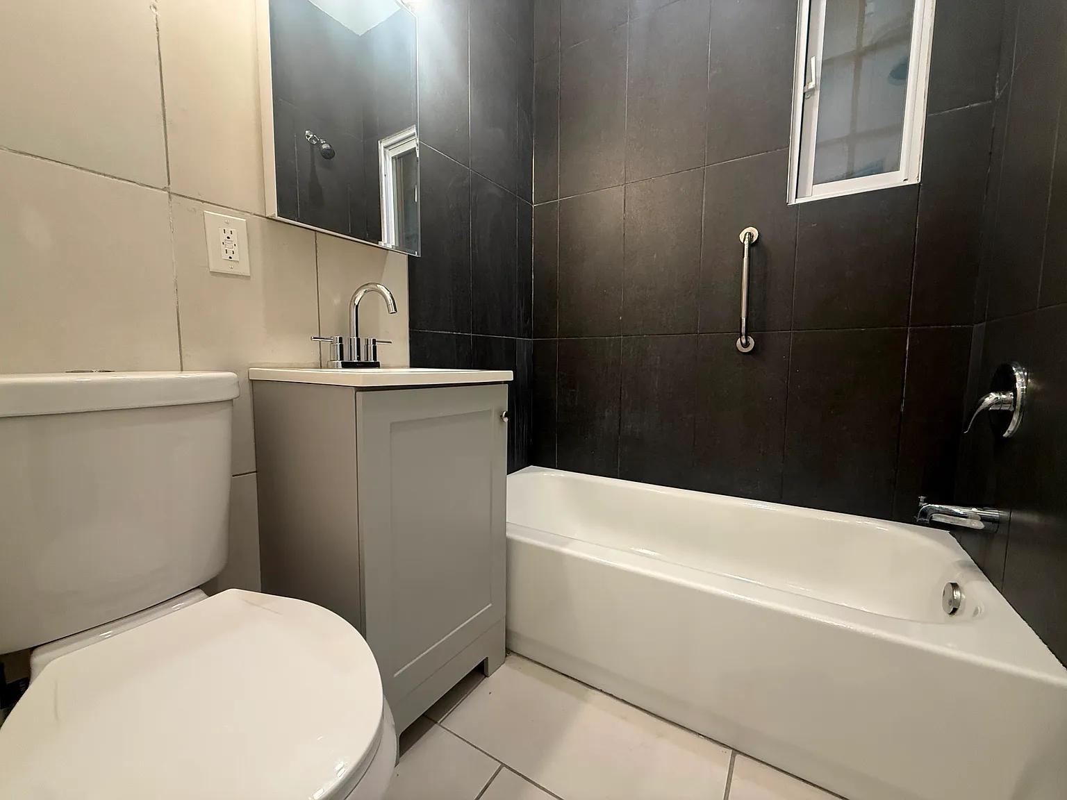 2 bed, $2,100 — Photo 3
