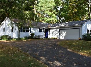 10 W Park Dr, Easthampton, MA 01027
