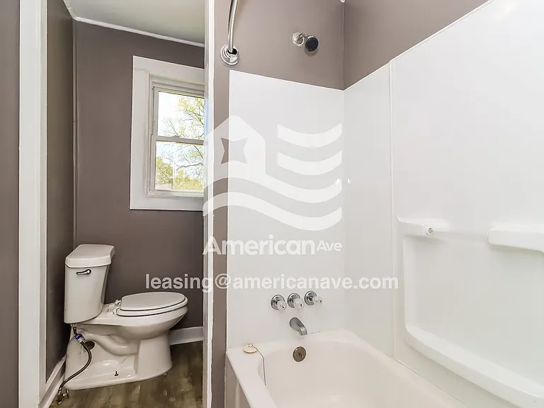 34727_012_bathroom_13691037.jpg