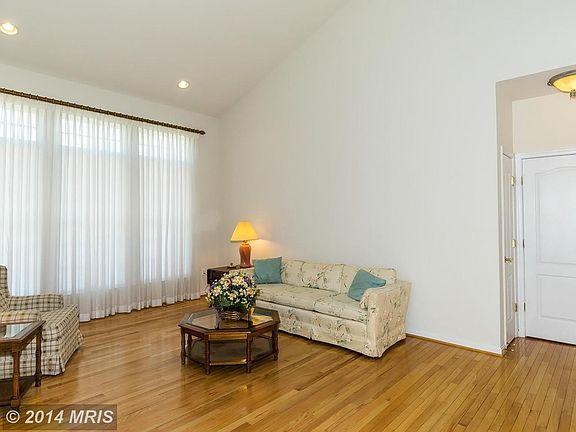 2nd image of 711 Darlow Dr