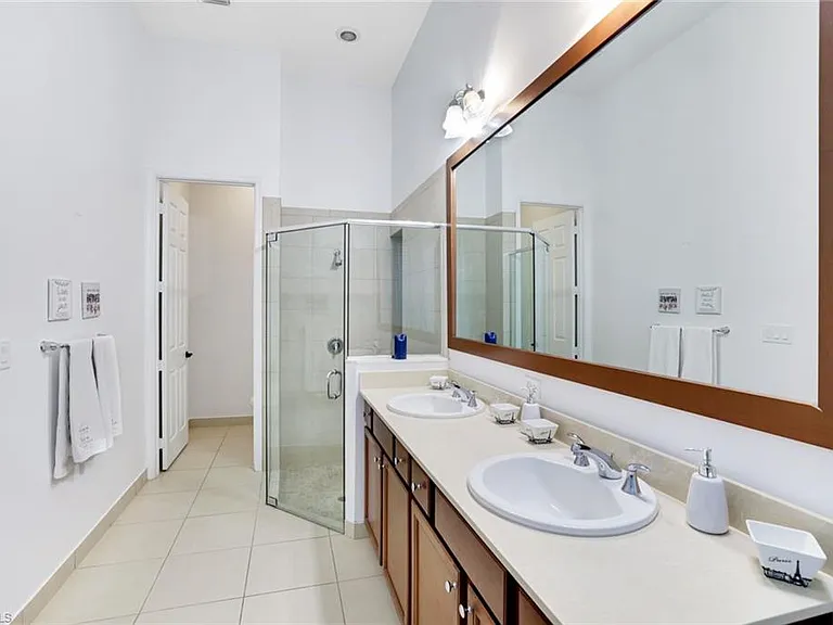 5177 Salerno St — Photo 15
