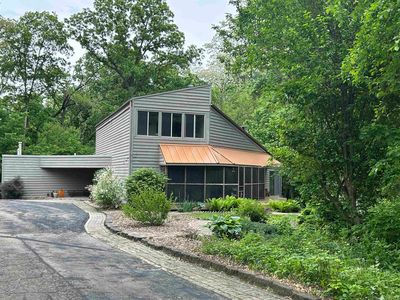 16306 Forest Gate Rd, Dubuque, IA, 52001