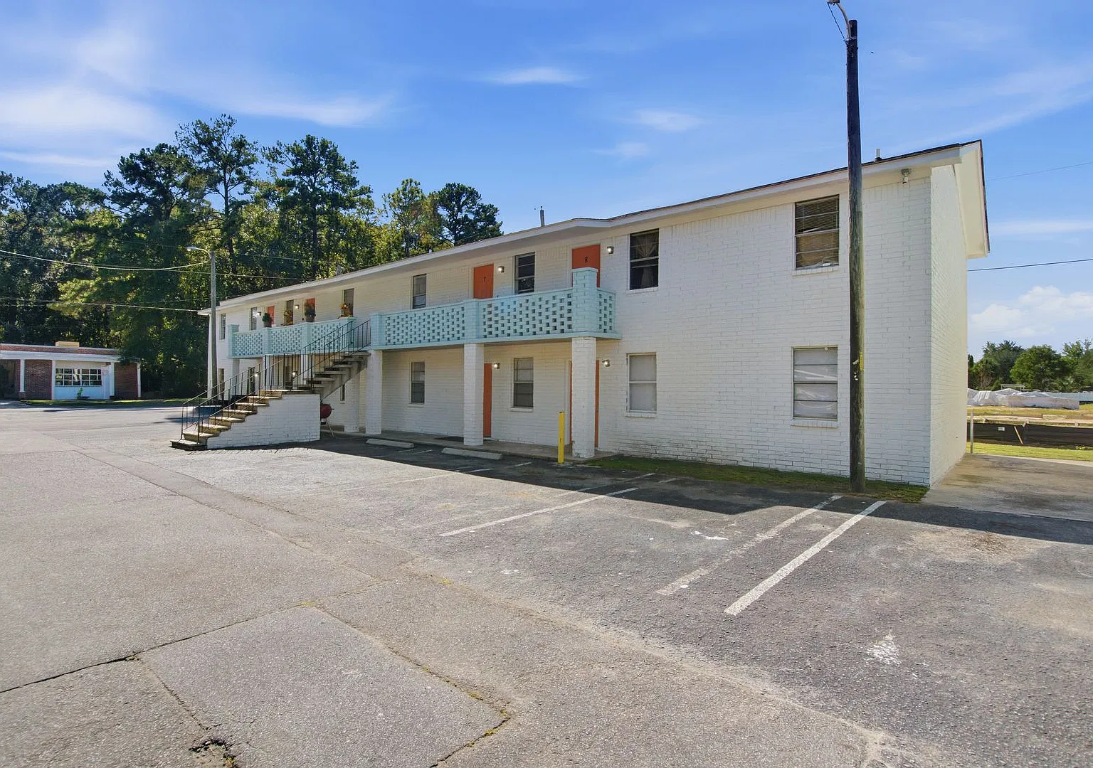Marilyn Apartments — Photo 2