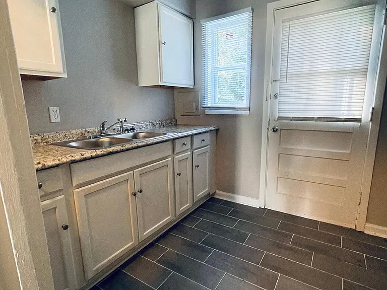 3089 Waynoka Ave #1 — Photo 6