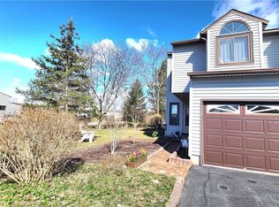 128 Sudbury Dr, Liverpool, NY 13088