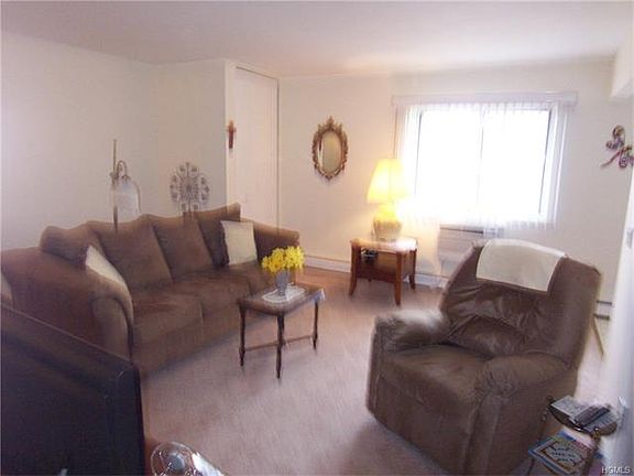 3rd image of 94 Manor Dr #94