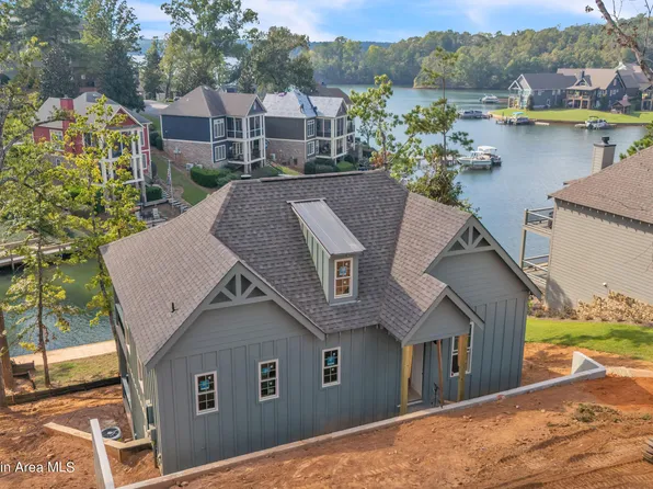 198 Village Trl, Dadeville, AL 36853