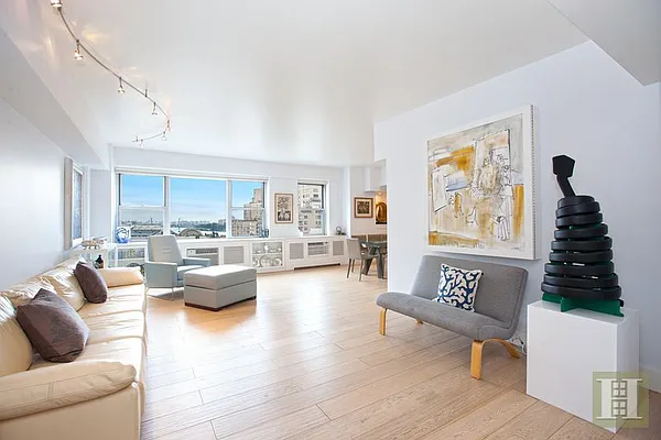 Sold by Halstead Real Estate | media 18