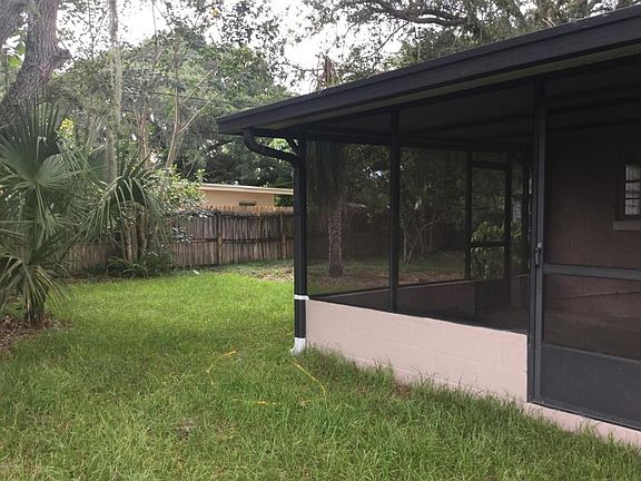 2nd image of 930 S Park Ave