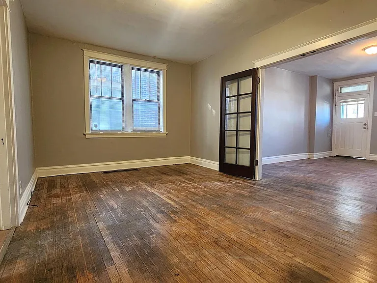 3702 Bates St #1F — Photo 4
