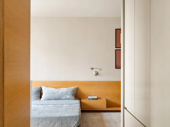 200 Rector Place image 10 of 15