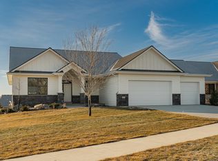 2656 Bentley Dr SW, Rochester, MN 55902