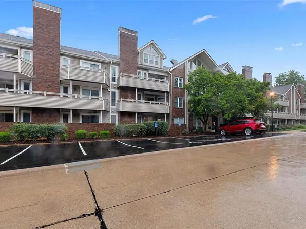 1033 Wilton Royal Dr APT 205, Saint Louis, MO 63146