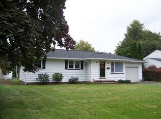 21 Kellwood Dr, Rochester, NY 14617