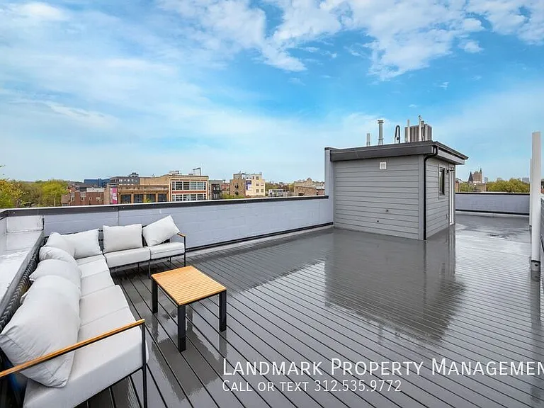 1545 N Artesian Ave #3 — Photo 23