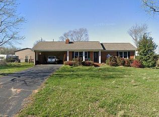 206 Thompson Rd, Chesnee, SC 29323