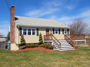 3 Vernon Ave, Hull, MA 02045